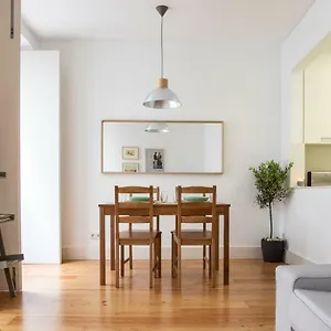 principe-real-apartment-lisbon-1200-244.hotels-lisbon-portugal.com/